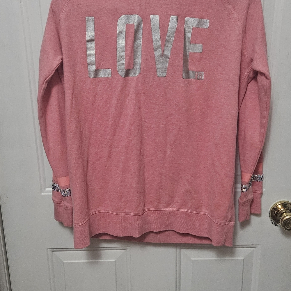 VS Pink sweatshirt